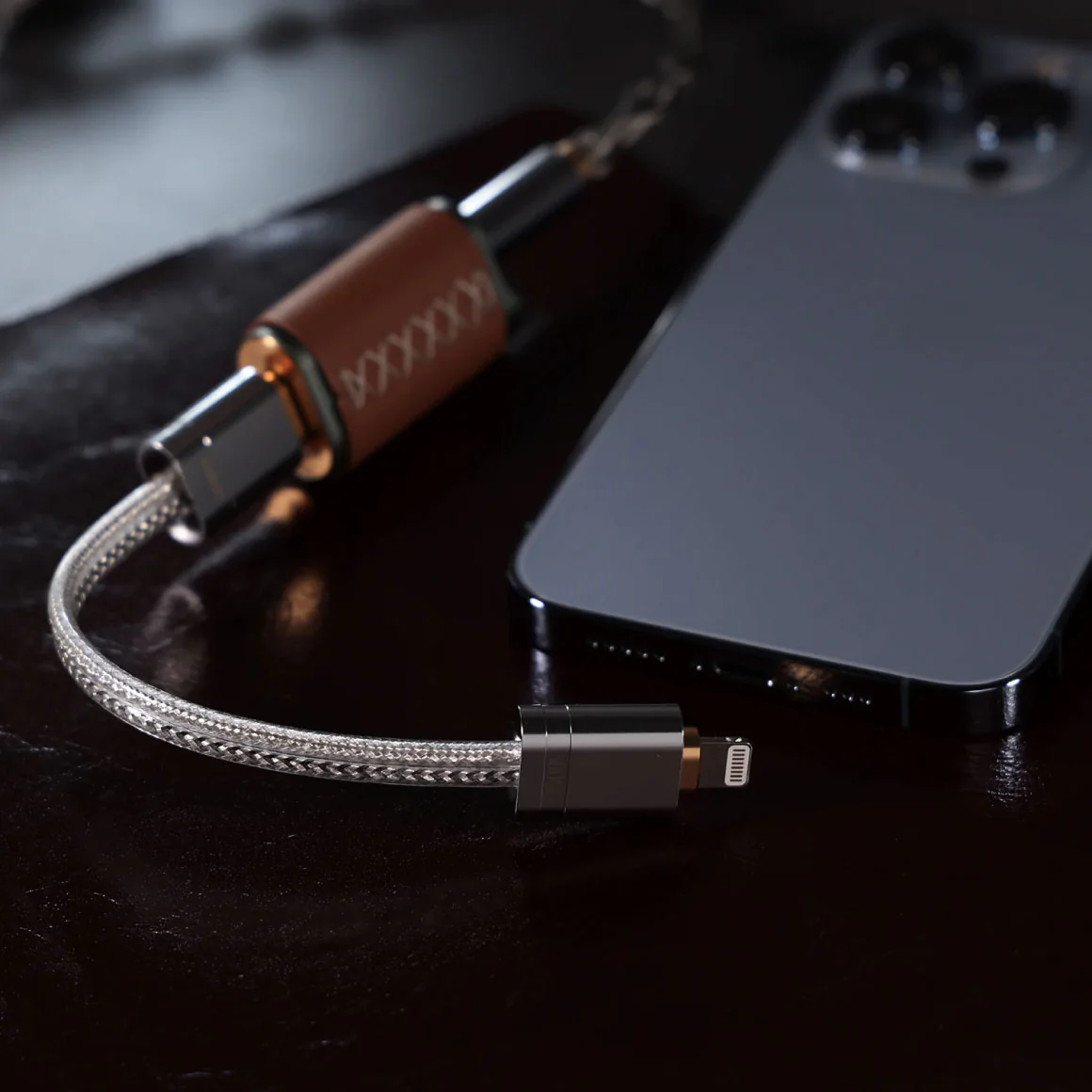 ddHiFi - MFi09S Lightning to USB-C OTG Cable - Image 6
